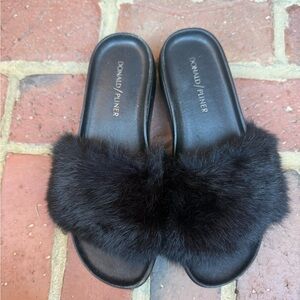 Donald J. Pliner Women's Black Furry Slippers